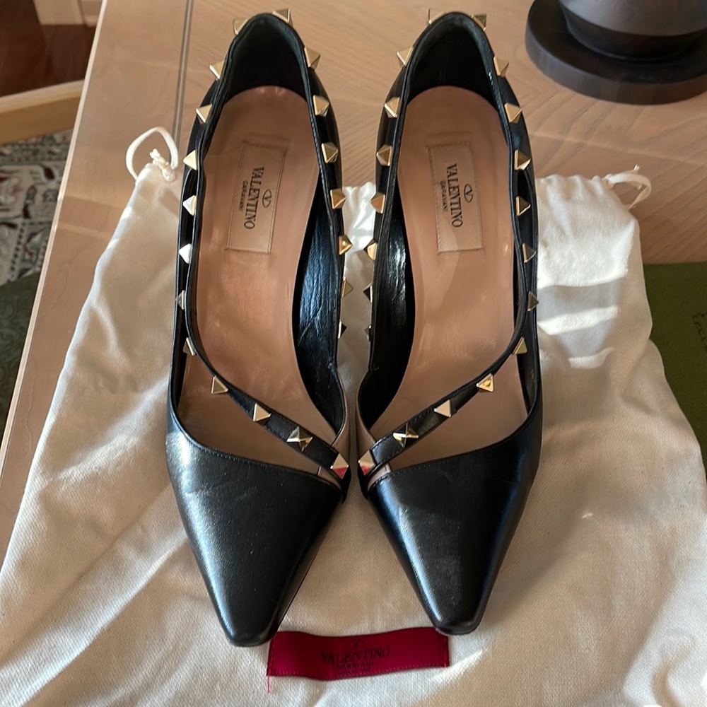 Valentino Garavani Rockstud heels